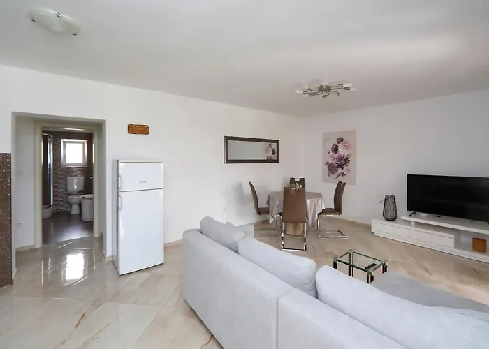 Alfonso * بيبينيا