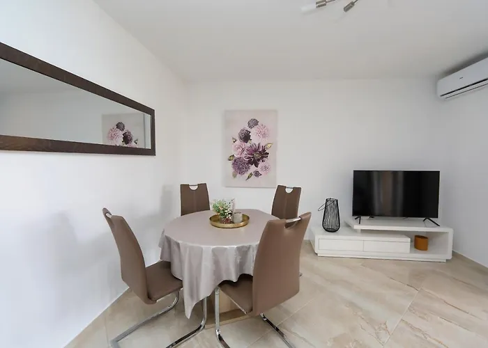 Alfonso Διαμέρισμα *